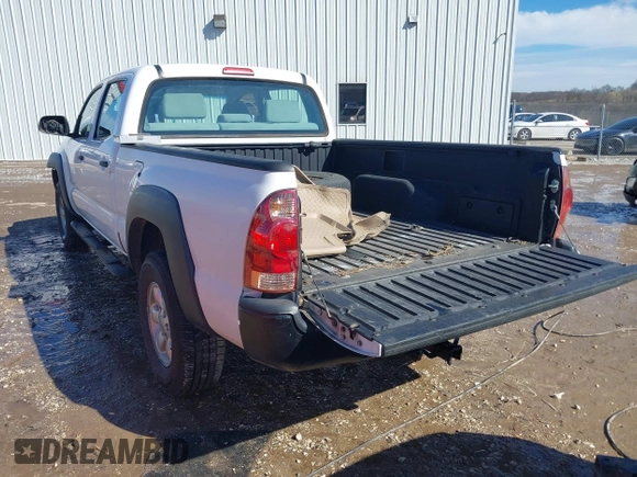 2006 Toyota Tacoma with VIN 3TMMU52N06M002199, listed as a IAAI auction lot 41622522 with 181,818 mi miles and . Bid and sale history available at DreamBid. Image 3.