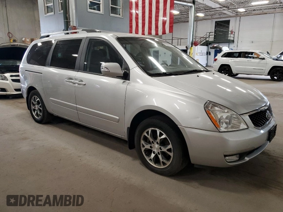 2014 Kia Sedona LX with VIN KNDMG4C72E6574651, listed as a Copart auction lot 55354355 with 155,795 mi miles and Clean Title. Bid and sale history available at carsss.com. Image 4.