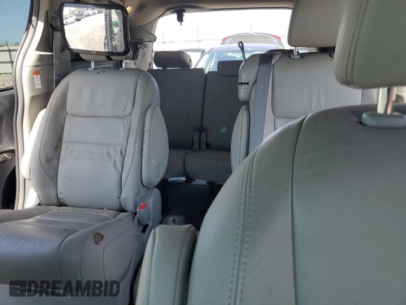 2015 Toyota Sienna XLE с VIN 5TDYK3DC7FS600281, выставлен на аукционе Copart как лот 53738065 с пробегом 91 207 миль миль и Списание • Salvage title. История ставок и продаж доступна на DreamBid. Изображение 10.