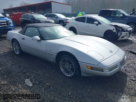 1996 Chevrolet Corvette with VIN 1G1YY32P4T5120035, listed as a IAAI auction lot 41608271 with 1 mi miles. Bid and sale history available at carsss.com. Image 1.