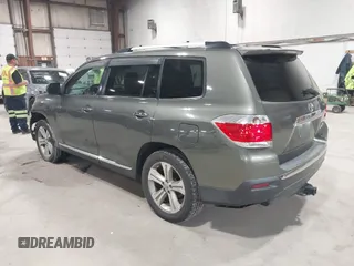 2012 Toyota Highlander Limited with VIN 5TDDK3EH6CS104814, listed as a IAAI auction lot 41958855 with 232,000 mi miles. Bid and sale history available at carsss.com. Image 3.