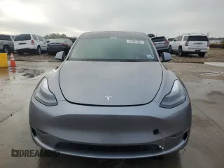 2024 Tesla Model Y Performance with VIN 7SAYGDEF4RA326613, listed as a Copart auction lot 83467394 with 2,260 mi miles and Clean Title. Bid and sale history available at DreamBid. Image 5.