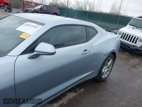 2017 Chevrolet Camaro 1LT with VIN 1G1FB1RS8H0155074, listed as a IAAI auction lot 41977532 with 104,210 mi miles. Bid and sale history available at carsss.com. Image 14.