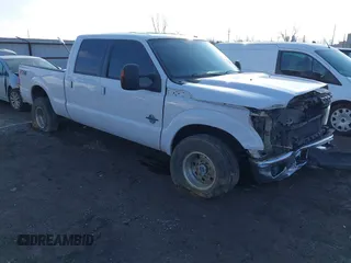 2015 Ford Super Duty F-250 SRW Lariat with VIN 1FT7W2BTXFEA32630, listed as a IAAI auction lot 41190496 with 204,328 mi miles. Bid and sale history available at carsss.com. Image 1.