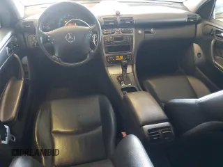 2001 Mercedes-Benz C 320 with VIN WDBRF64J21F110962, listed as a Copart auction lot 63350715 with 80,375 mi miles and Clean title. Bid and sale history available at DreamBid. Image 8.