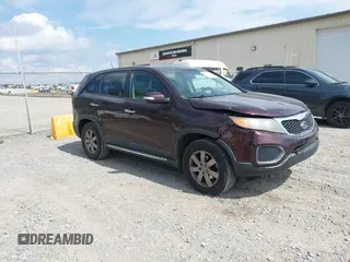 2012 Kia Sorento LX with VIN 5XYKT3A16CG224025, listed as a IAAI auction lot 41796080 with 136,857 mi miles. Bid and sale history available at carsss.com. Image 1.