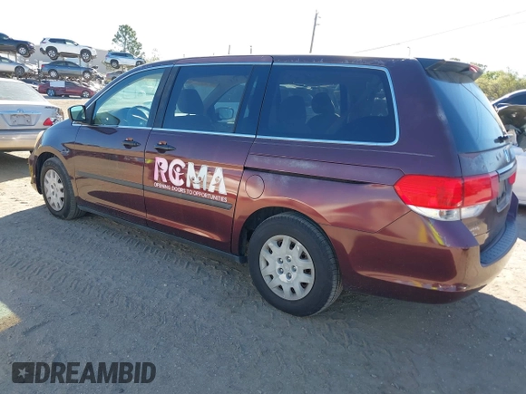 2008 Honda Odyssey LX with VIN 5FNRL382X8B038788, listed as a IAAI auction lot 41816070 with 122,687 mi miles. Bid and sale history available at carsss.com. Image 3.