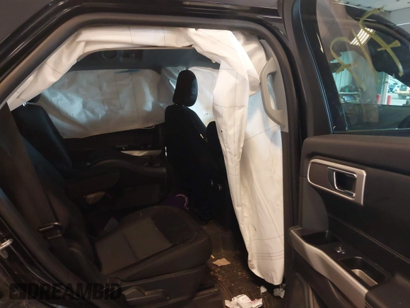 2022 Ford Explorer XLT с VIN 1FMSK8DH2NGA87976, выставлен на аукционе IAAI как лот 42316717 с пробегом 46 568 миль миль и . История ставок и продаж доступна на DreamBid. Изображение 8.