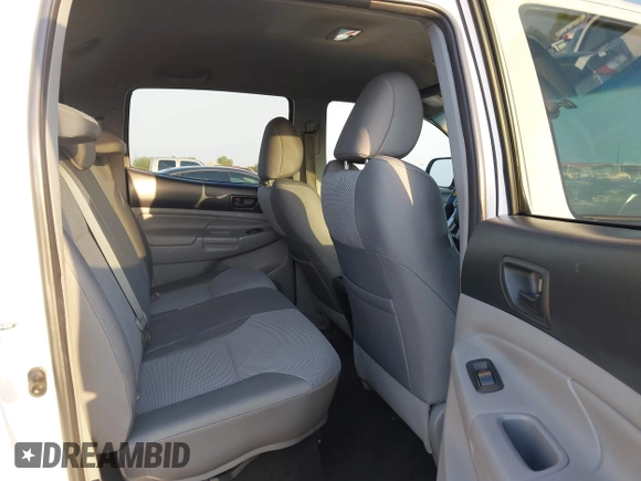 2014 Toyota Tacoma PreRunner with VIN 3TMJU4GN3EM160587, listed as a IAAI auction lot 42710985 with 200,867 mi miles and . Bid and sale history available at DreamBid. Image 8.