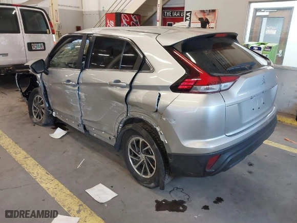 2023 Mitsubishi Eclipse Cross ES with VIN JA4ATUAA6PZ003818, listed as a IAAI auction lot 41675530 with 43,470 mi miles. Bid and sale history available at carsss.com. Image 3.