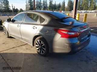 2018 Nissan Altima 2.5 SL with VIN 1N4AL3AP5JC230437, listed as a IAAI auction lot 41302389 with 92,418 mi miles. Bid and sale history available at carsss.com. Image 3.