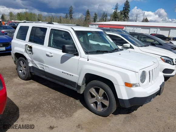 2016 Jeep Patriot High Altitude Edition with VIN 1C4NJRFB0GD673910, listed as a IAAI auction lot 39201864 with 138,952 mi miles. Bid and sale history available at carsss.com. Image 1.
