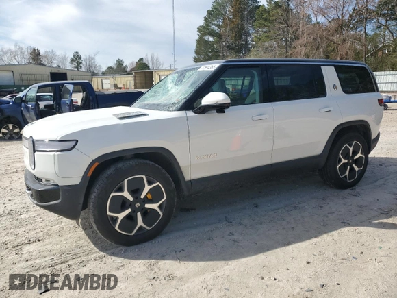 2024 Rivian R1S Adventure z VIN 7PDSGABA1RN030813, wystawiony jako Copart lot #47614385 z przebiegiem 16 946 mil mil oraz Szkody całkowita. Historia ofert i sprzedaży dostępna na DreamBid. Obrazek 1.