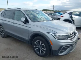 2022 Volkswagen Tiguan S with VIN 3VV1B7AX0NM085379, listed as a IAAI auction lot 41145453 with 35,513 mi miles. Bid and sale history available at carsss.com. Image 1.