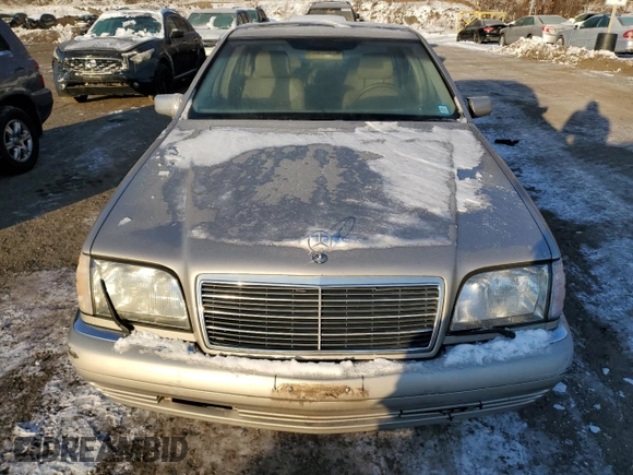 1999 Mercedes-Benz S 320/430/500 z VIN WDBGA33G9XA412054, wystawiony jako Copart lot #42012105 z przebiegiem 151 033 mil mil oraz Czysty tytuł • Clean title. Historia ofert i sprzedaży dostępna na DreamBid. Obrazek 5.