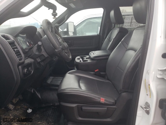 2022 Ram 3500 Tradesman with VIN 3C63RPGL4NG404280, listed as a Copart auction lot 46774575 with 177,086 mi miles and Salvage Title. Bid and sale history available at carsss.com. Image 7.