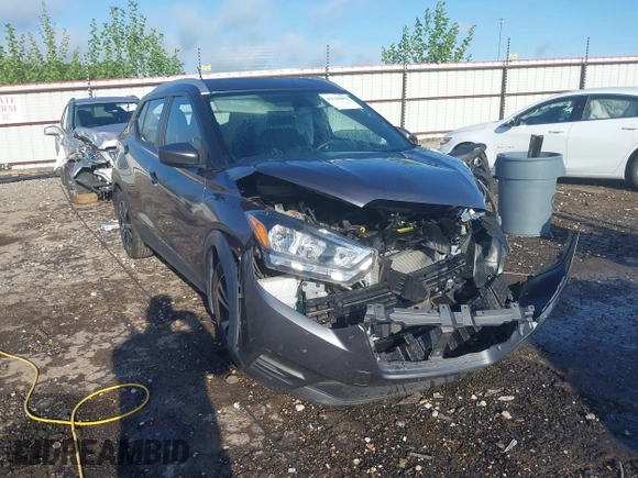2019 Nissan Kicks SV z VIN 3N1CP5CU0KL550487, wystawiony jako IAAI lot #42130893 z przebiegiem 57 445 mil mil oraz . Historia ofert i sprzedaży dostępna na DreamBid. Obrazek 1.