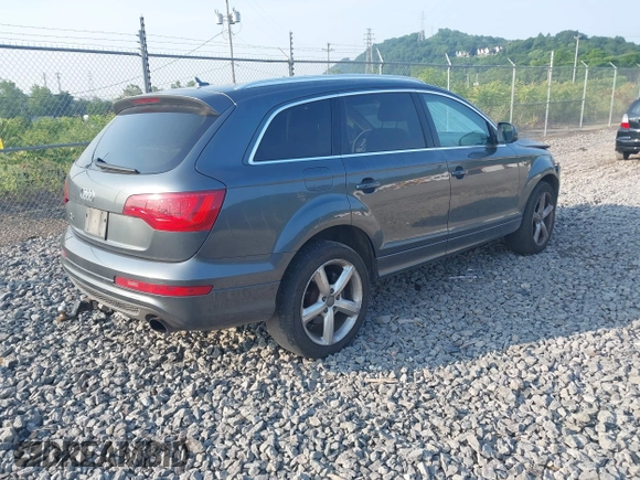 2013 Audi Q7 S line Prestige z VIN WA1DGAFE6DD012295, wystawiony jako IAAI lot #42492714 z przebiegiem 137 062 mil mil oraz . Historia ofert i sprzedaży dostępna na DreamBid. Obrazek 4.