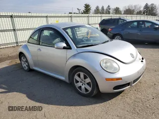 2007 Volkswagen New Beetle Coupe with VIN 3VWPG31C47M510263, listed as a Copart auction lot 47728275 with 142,248 mi miles and Salvage Title. Bid and sale history available at carsss.com. Image 4.