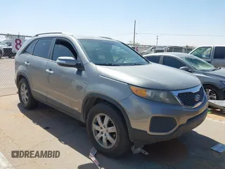 2013 Kia Sorento LX with VIN 5XYKTDA20DG346430, listed as a IAAI auction lot 42180778 with 166,275 mi miles. Bid and sale history available at carsss.com. Image 1.