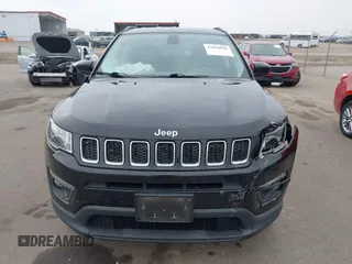 2018 Jeep Compass Altitude with VIN 3C4NJDBB9JT202297, listed as a IAAI auction lot 42020996 with 59,461 mi miles and . Bid and sale history available at DreamBid. Image 12.