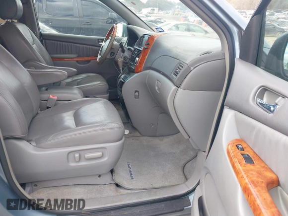 2008 Toyota Sienna XLE with VIN 5TDZK22C58S153213, listed as a IAAI auction lot 41430139 with 116,011 mi miles. Bid and sale history available at carsss.com. Image 5.