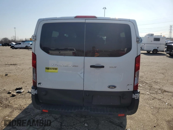 2015 Ford Transit XL z VIN 1FBZX2ZM0FKA16284, wystawiony jako Copart lot #52119165 z przebiegiem 340 384 mil mil oraz Czysty tytuł • Clean title. Historia ofert i sprzedaży dostępna na DreamBid. Obrazek 6.