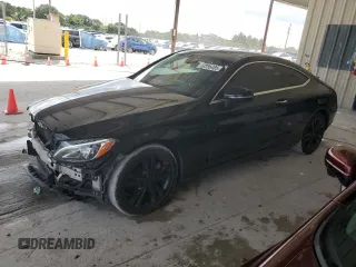 2017 Mercedes-Benz C 300 с VIN WDDWJ4KB4HF371917, выставлен на аукционе Copart как лот 52286485 с пробегом 106 399 миль миль и Списание • Salvage title. История ставок и продаж доступна на DreamBid. Изображение 1.