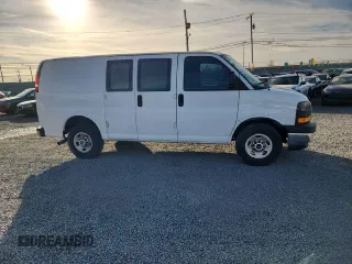 2021 GMC Savana Cargo Van with VIN 1GTW7AFP3M1270954, listed as a Copart auction lot 81899314 with 29,640 mi miles and Salvage Title. Bid and sale history available at carsss.com. Image 12.