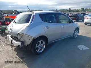 2011 Nissan LEAF SL-e z VIN JN1AZ0CP2BT008771, wystawiony jako IAAI lot #39745384 z przebiegiem 64 758 mil mil oraz . Historia ofert i sprzedaży dostępna na DreamBid. Obrazek 4.