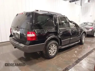 2007 Ford Expedition XLT with VIN 1FMFU15587LA56684, listed as a IAAI auction lot 41788809 with 253,156 mi miles and . Bid and sale history available at DreamBid. Image 4.