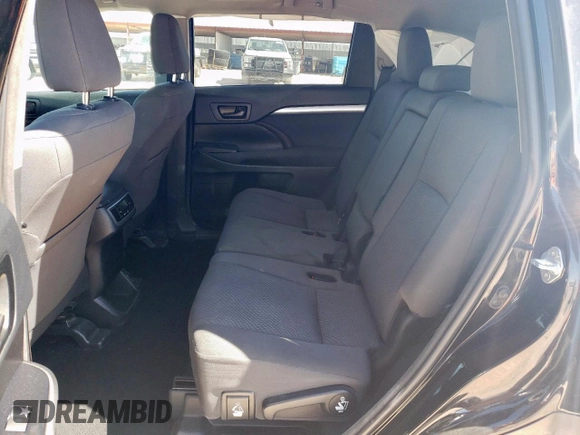 2018 Toyota Highlander LE with VIN 5TDZARFH1JS040530, listed as a Copart auction lot 57434705 with 112,912 mi miles and Salvage title. Bid and sale history available at DreamBid. Image 11.