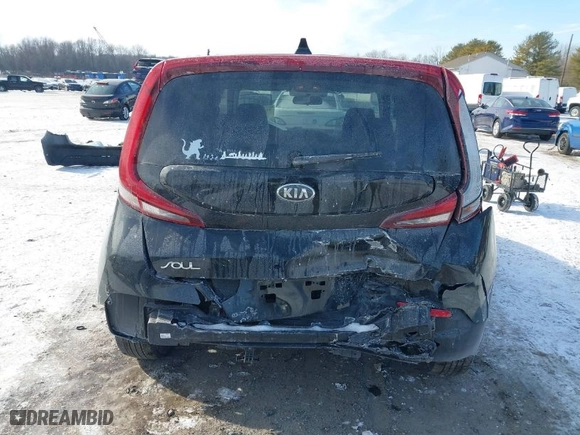 2020 Kia Soul LX with VIN KNDJ23AU7L7725379, listed as a IAAI auction lot 41405625 with 40,624 mi miles. Bid and sale history available at carsss.com. Image 16.