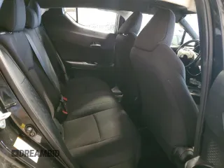 2018 Toyota C-HR XLE z VIN NMTKHMBX0JR041387, wystawiony jako Copart lot #57050385 z przebiegiem Nie podano mil oraz Szkody całkowita. Historia ofert i sprzedaży dostępna na DreamBid. Obrazek 10.
