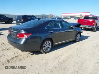 2011 Lexus ES with VIN JTHBK1EG1B2459283, listed as a IAAI auction lot 41673889 with 214,055 mi miles. Bid and sale history available at carsss.com. Image 4.