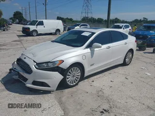 2013 Ford Fusion Titanium with VIN 3FA6P0SU0DR239890, listed as a IAAI auction lot 42745530 with 129,458 mi miles and . Bid and sale history available at DreamBid. Image 17.