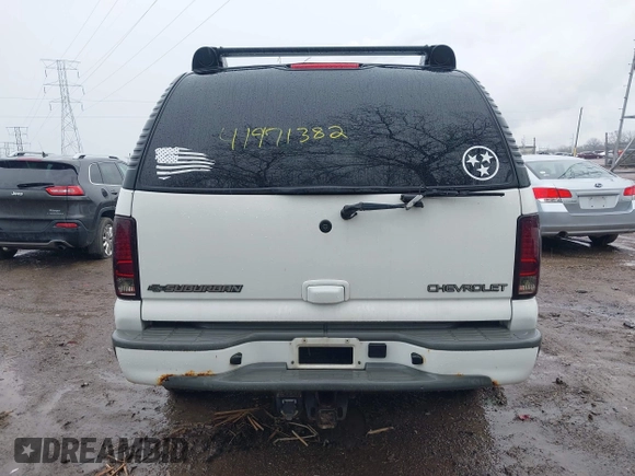 2005 Chevrolet Suburban Z71 with VIN 3GNFK16Z45G127697, listed as a IAAI auction lot 41971382 with 270,655 mi miles and . Bid and sale history available at DreamBid. Image 17.