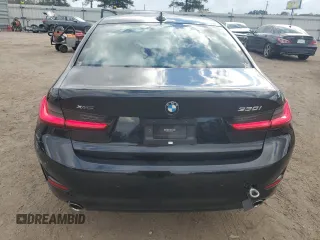 2021 BMW 3 Series 330i xDrive with VIN WBA5R7C09MFK87371, listed as a Copart auction lot 81160724 with 46,817 mi miles and Salvage Title. Bid and sale history available at carsss.com. Image 6.