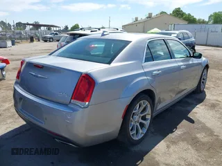 2017 Chrysler 300 C Luxury Series with VIN 2C3CCAPT1HH548403, listed as a IAAI auction lot 42003631 with 89,039 mi miles and . Bid and sale history available at carsss.com. Image 4.