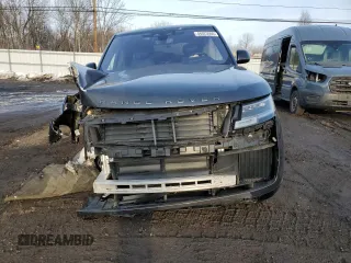 2023 Land Rover Range Rover SE z VIN SALKP9E71PA009978, wystawiony jako Copart lot #46023005 z przebiegiem 17 618 mil mil oraz Szkoda całkowita • Salvage title. Historia ofert i sprzedaży dostępna na DreamBid. Obrazek 5.