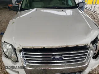 2008 Ford Explorer XLT z VIN 1FMEU73898UA88356, wystawiony jako Copart lot #55134905 z przebiegiem 262 882 mil mil oraz Szkoda całkowita • Salvage title. Historia ofert i sprzedaży dostępna na DreamBid. Obrazek 12.