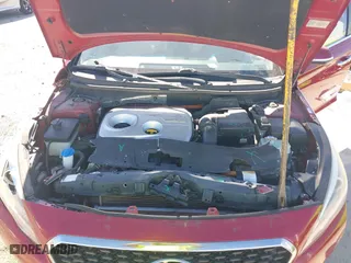 2016 Hyundai Sonata Hybrid SE with VIN KMHE24L19GA016239, listed as a IAAI auction lot 40813246 with 118,031 mi miles. Bid and sale history available at carsss.com. Image 10.