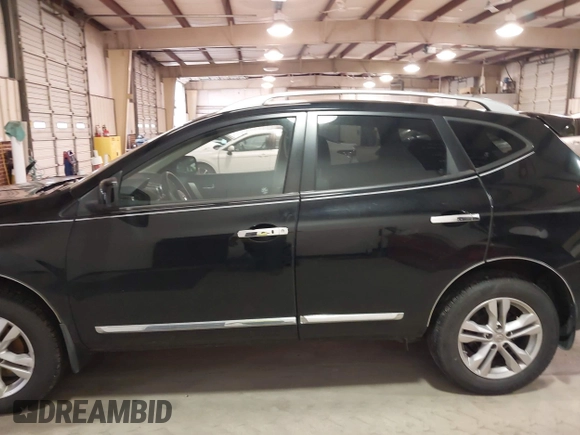 2012 Nissan Rogue SV with VIN JN8AS5MV6CW352006, listed as a IAAI auction lot 41206198 with 136,258 mi miles. Bid and sale history available at carsss.com. Image 14.