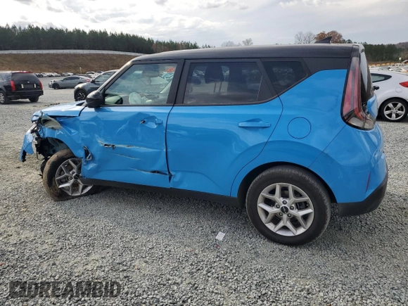 2024 Kia Soul S with VIN KNDJ23AU7R7229720, listed as a Copart auction lot 82536444 with 13,677 mi miles and Salvage Title. Bid and sale history available at DreamBid. Image 2.