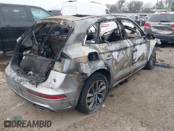 2024 Audi Q5 S line Premium z VIN WA1GAAFY9R2007121, wystawiony jako IAAI lot #41516916 z przebiegiem 15 mil mil oraz . Historia ofert i sprzedaży dostępna na DreamBid. Obrazek 4.