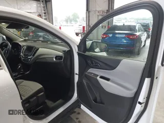2022 Chevrolet Equinox LT z VIN 2GNAXKEV8N6118013, wystawiony jako IAAI lot #42306755 z przebiegiem 76 669 mil mil oraz . Historia ofert i sprzedaży dostępna na DreamBid. Obrazek 5.