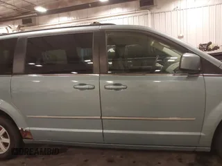 2010 Chrysler Town & Country Touring with VIN 2A4RR5D12AR344895, listed as a IAAI auction lot 41791990 with 259,541 mi miles. Bid and sale history available at carsss.com. Image 14.