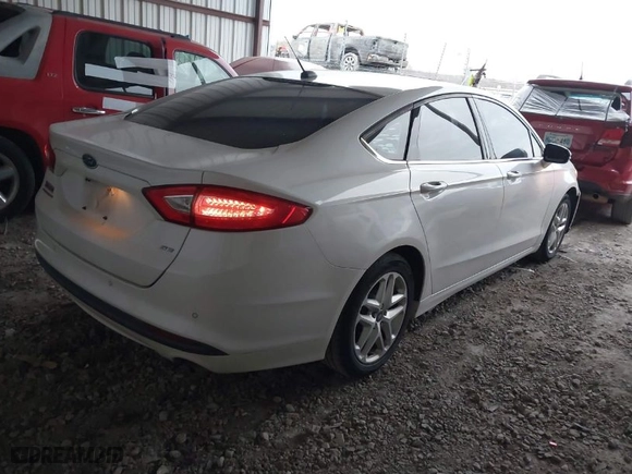 2013 Ford Fusion SE with VIN 3FA6P0H78DR296548, listed as a IAAI auction lot 41181129 with 161,478 mi miles. Bid and sale history available at carsss.com. Image 4.
