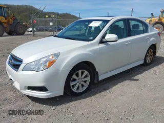 2010 Subaru Legacy Premium All-Weather Anniversary z VIN 4S3BMCG69A3241063, wystawiony jako IAAI lot #42080127 z przebiegiem 244 955 mil mil oraz . Historia ofert i sprzedaży dostępna na DreamBid. Obrazek 2.