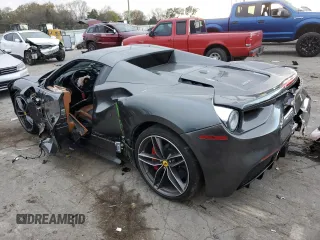 2018 Ferrari 488 z VIN ZFF80AMA6J0231516, wystawiony jako Copart lot #79886954 z przebiegiem Nie podano mil oraz Szkody całkowita. Historia ofert i sprzedaży dostępna na DreamBid. Obrazek 2.